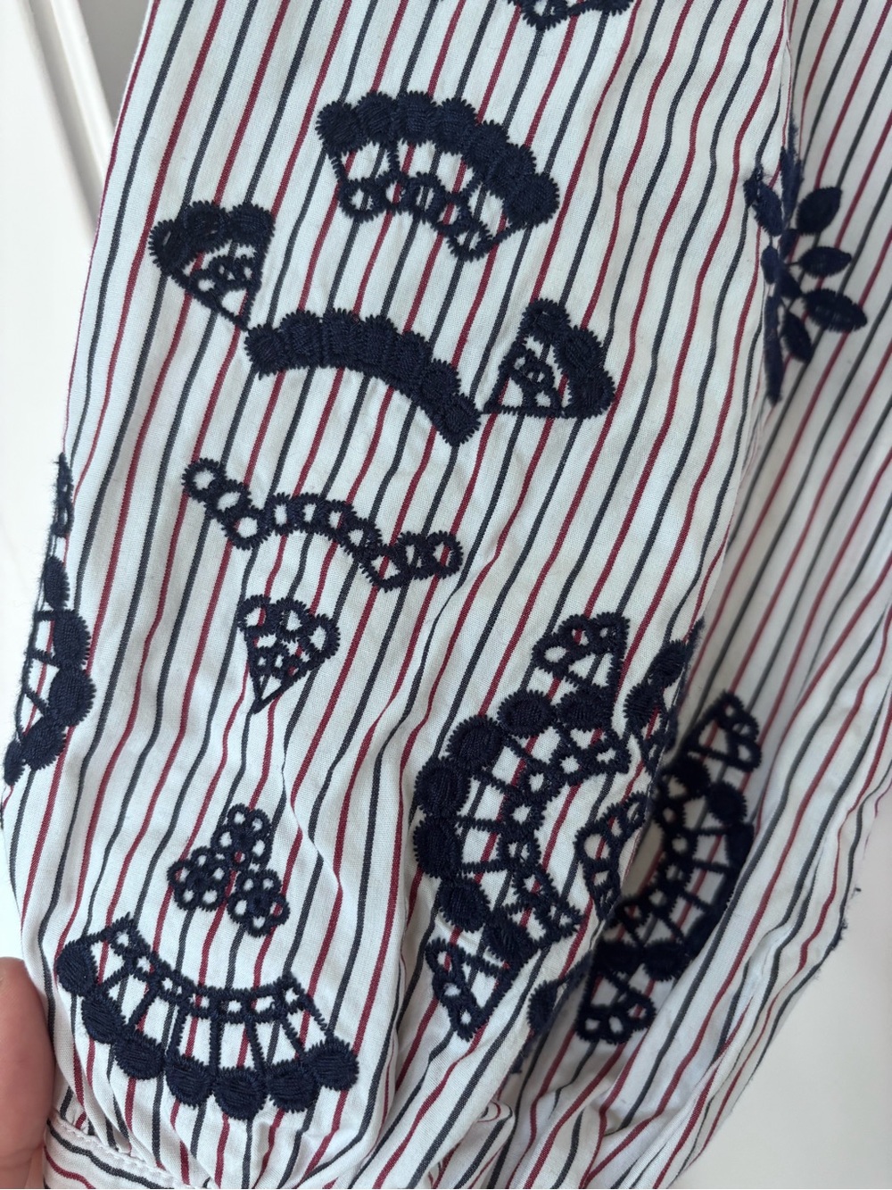 Embroidered sleeve-tunic 🪁 - Picture 2 of 3